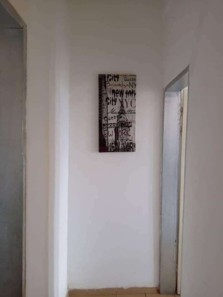 Appart meublé le Dakota Yaounde Ruang foto
